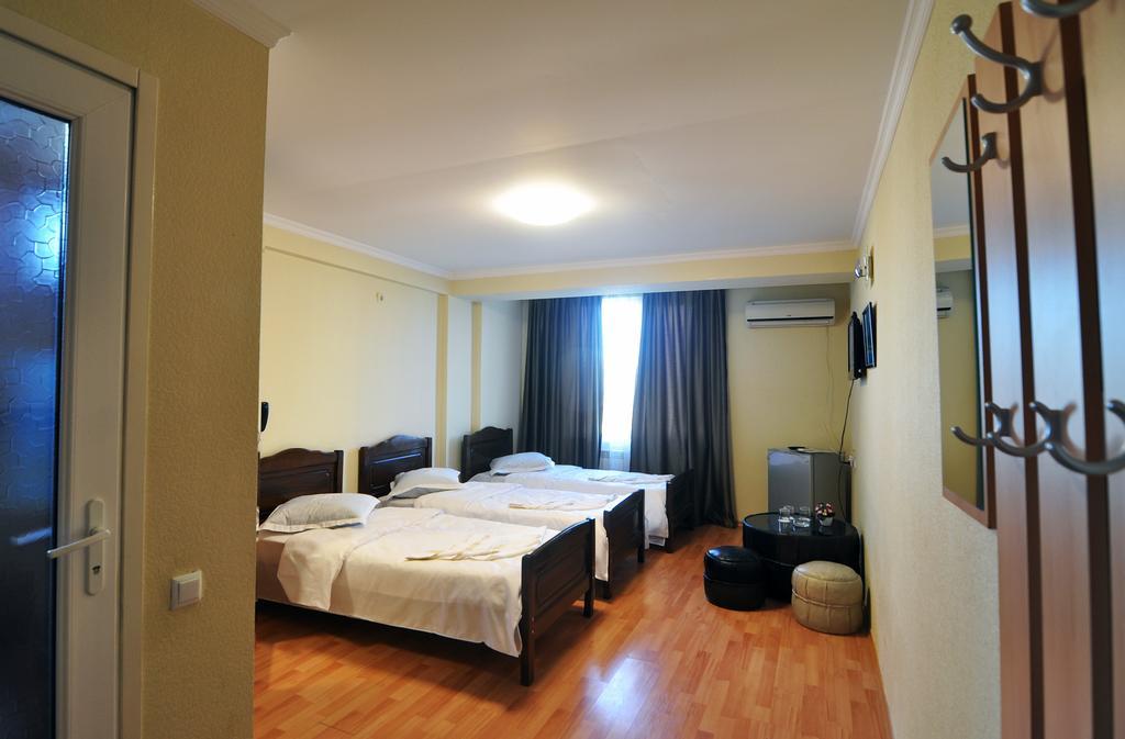 Sun Rise Hotel Tbilisi Bilik gambar